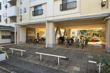 駐輪場　