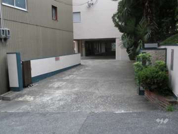 マンションの入口