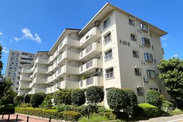 光が丘パークタウンゆりの木通り北6号棟の外観（南東側から）