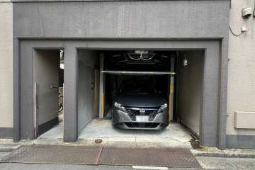 敷地内駐車場（屋内機械式）