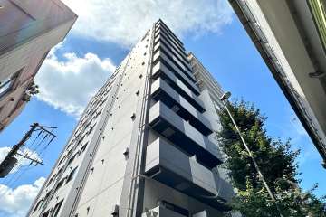 スカイコート板橋本町2の外観（南東側から）