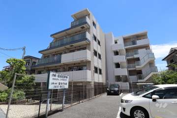 パレステージ成増の外観（西側から）