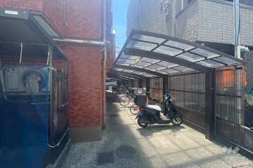 駐輪場（屋根あり）