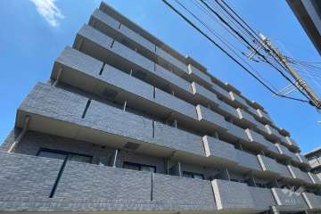 ルーブル板橋泉町壱番館の外観（南側から）