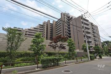 アトラス加賀の外観（北側から）