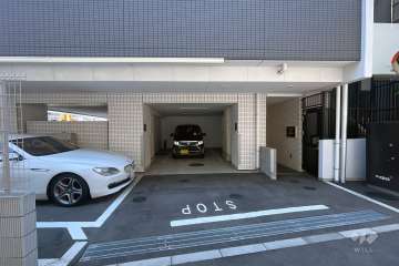 駐車場の出入り口