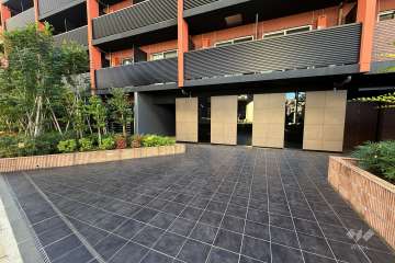 エントランスアプローチ