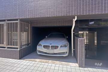 敷地内駐車場（屋内平面式）