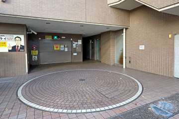 駐車場の出入り口