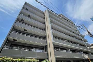 クレアホームズ滝野川の外観（南西側から）