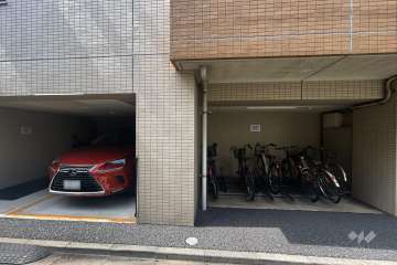 敷地内駐車場（屋内平面式）
