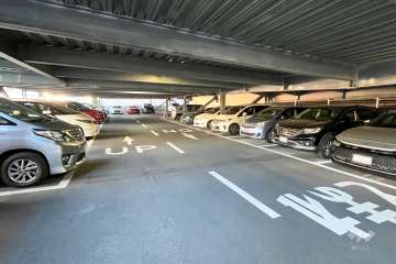 敷地内駐車場（屋内平面式）