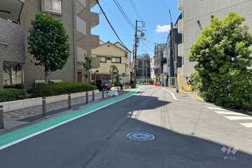 敷地南西側の前面道路
