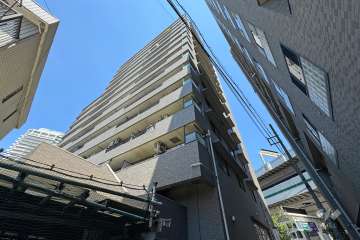 ライオンズプラザ新板橋の外観（南東側から）