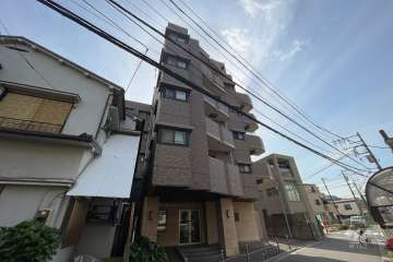 ライオンズマンション東十条第3の外観（北東側から）