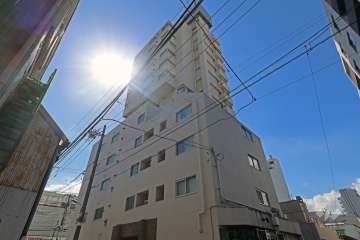 ライオンズマンション尾久第3の外観（北東側から）