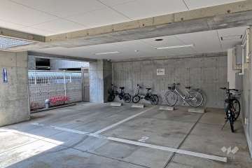 敷地内駐車場（屋内平面式）