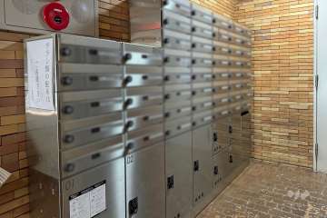 宅配ボックスと共用ポスト