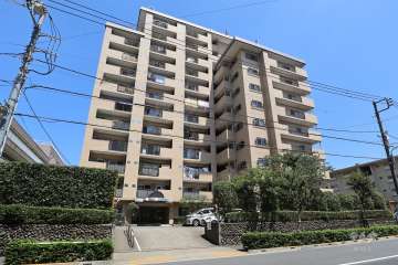 東建滝野川マンションの外観（北西側から）