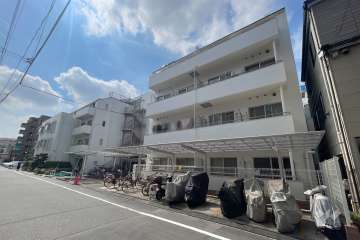 ライオンズマンション尾久の外観（北西側から）　