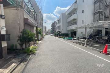 敷地北側の前面道路　