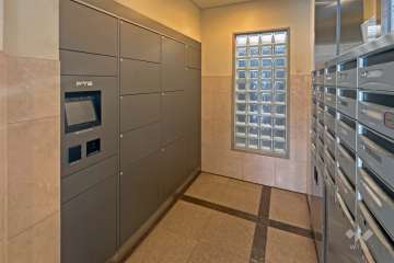 宅配ボックスと共用ポスト