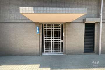 駐輪場の出入口
