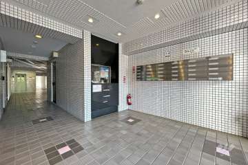 エントランスホール（共用ポスト）