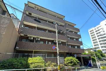 ライオンズマンション赤羽西第2の外観（南西側から）