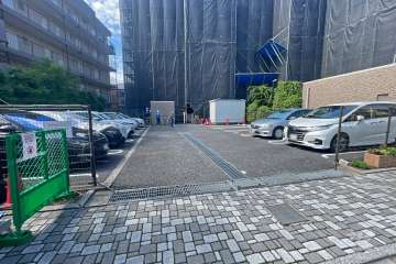 敷地内駐車場（屋外平面式）