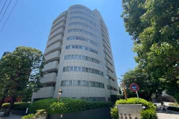 東高西ヶ原ペアシティの外観（東南側から）