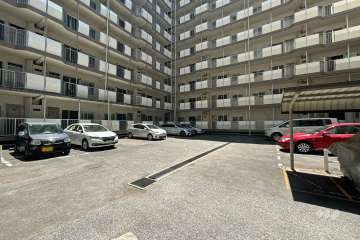 敷地内駐車場（屋外平面式）