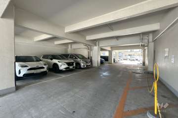 敷地内駐車場（屋内平面式）