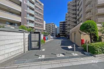 敷地内駐車場（屋外機械式）