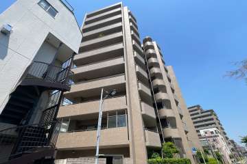 コスモ田端シティフォルムの外観(南東側から）