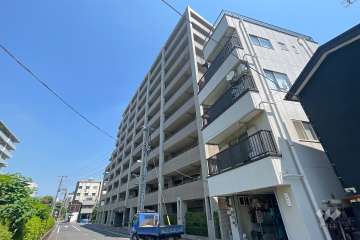 コスモ田端シティフォルムの外観（南側から）