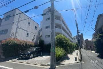 サンパレス田端壱番館の外観（北側から）