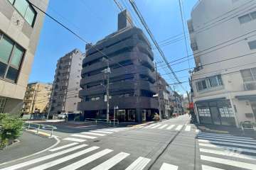 パレドール六義園北の外観（北側から）