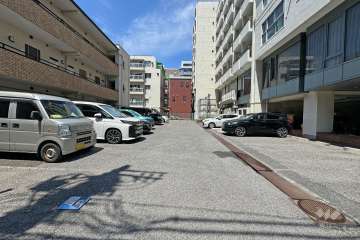 敷地内駐車場（屋外平面式）