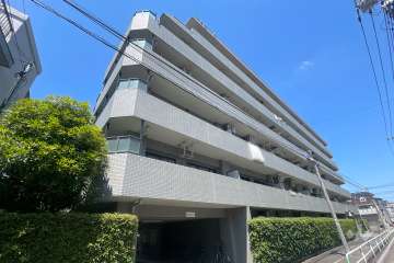 ウインベルコーラス北赤羽の外観（南西側から）