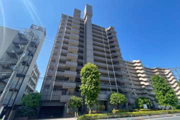 カルム赤羽の外観（北東側から）