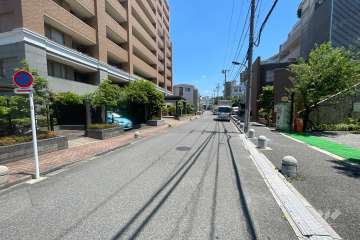 敷地南西側の前面道路