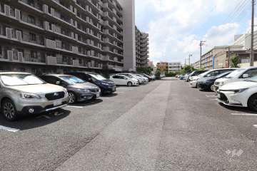 敷地内駐車場（屋外平面式）