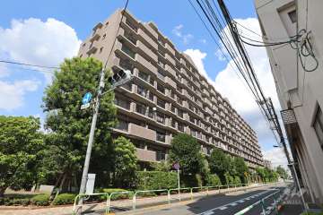 ソルフェスタ赤羽の外観（南西側から）