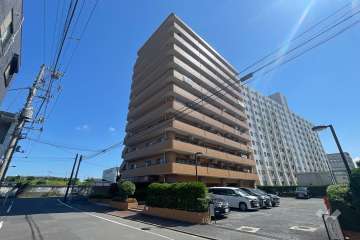 ダイアパレス北赤羽の外観（南西側から）