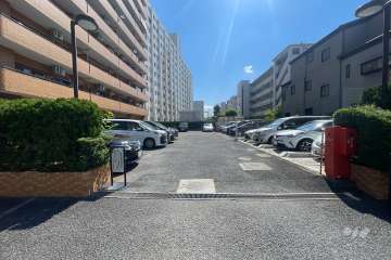 駐車場の出入り口　