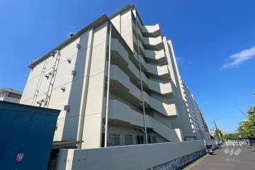 ハイネス赤羽の外観（北東側から）