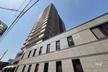 ライオンズタワー赤羽の外観（東側から）