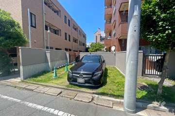 敷地内駐車場（屋外平面式）