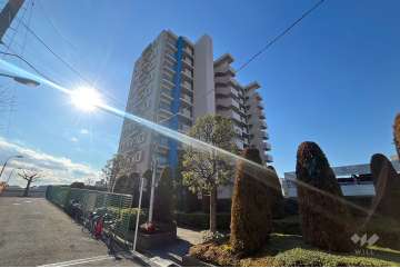 ライオンズマンション浮間公園アクアウインド　外観（南東側から）